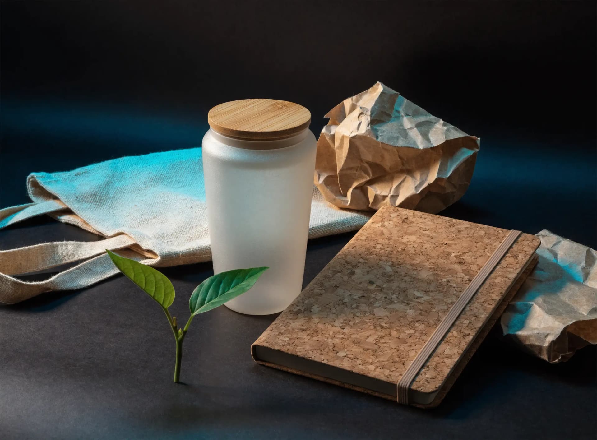 Kit eco: Materiales reciclados y empaque sostenible con acabado premium.